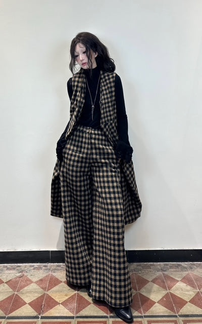 A399 Check Trousers