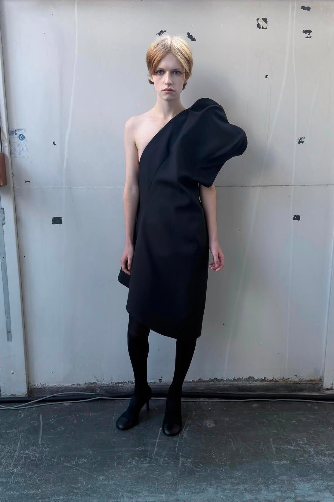 Alainpaul Off the shoulder bustier dress